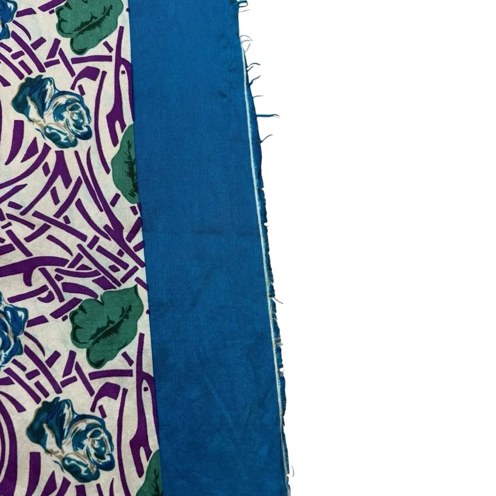 Ladies Vintage Perry‎ Ellis 100% Silk Blue and Purple Floral Scarf
